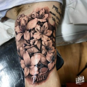 tatuaje_brazo_flores_logiabarcelona_arko_13